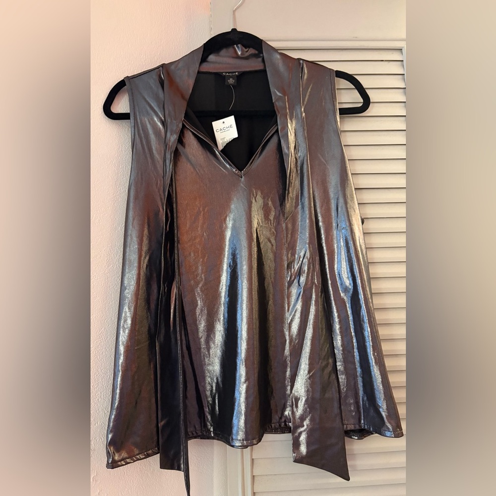 NWT CACHÉ blouse  SIZE M